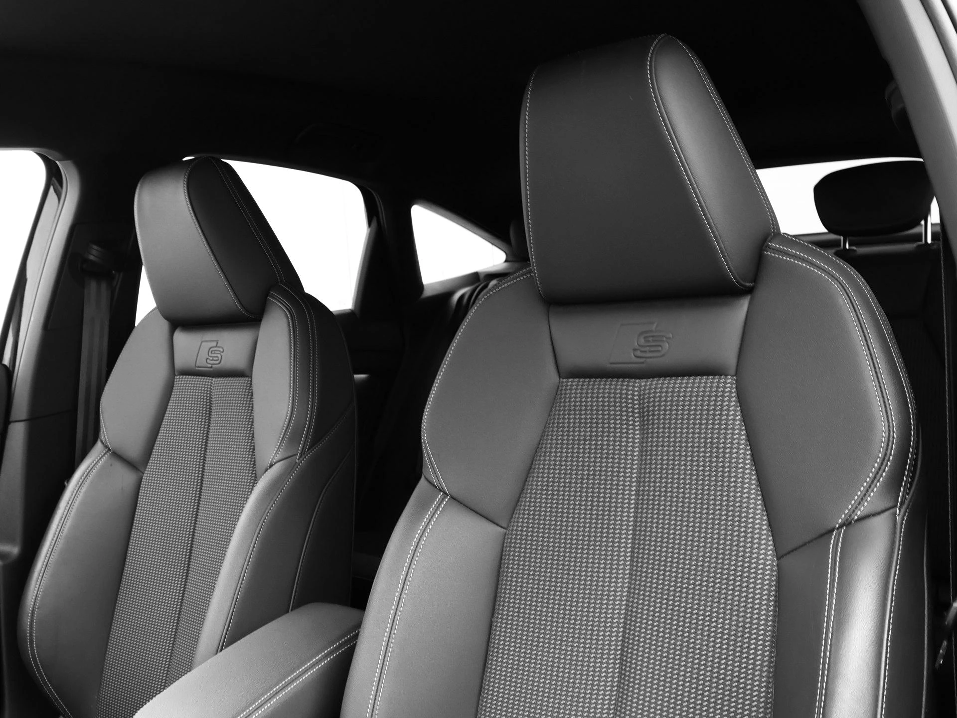 Hoofdafbeelding Audi Q4 Sportback e-tron