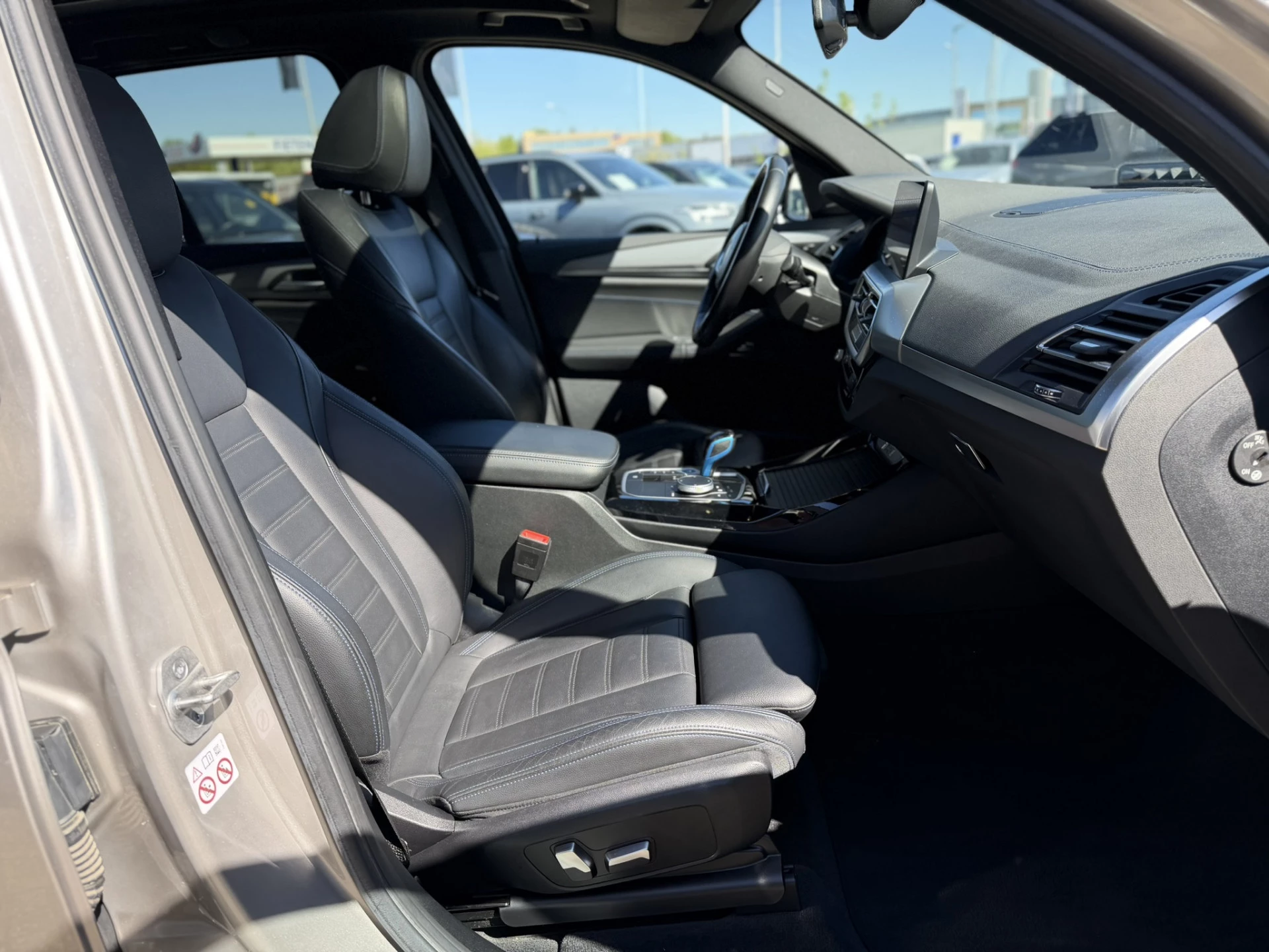 Hoofdafbeelding BMW iX3
