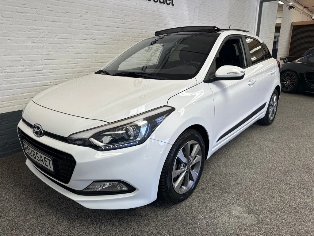 Hoofdafbeelding Hyundai i20