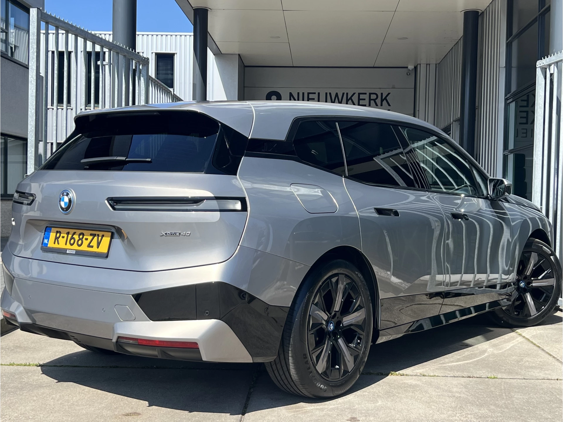 Hoofdafbeelding BMW iX