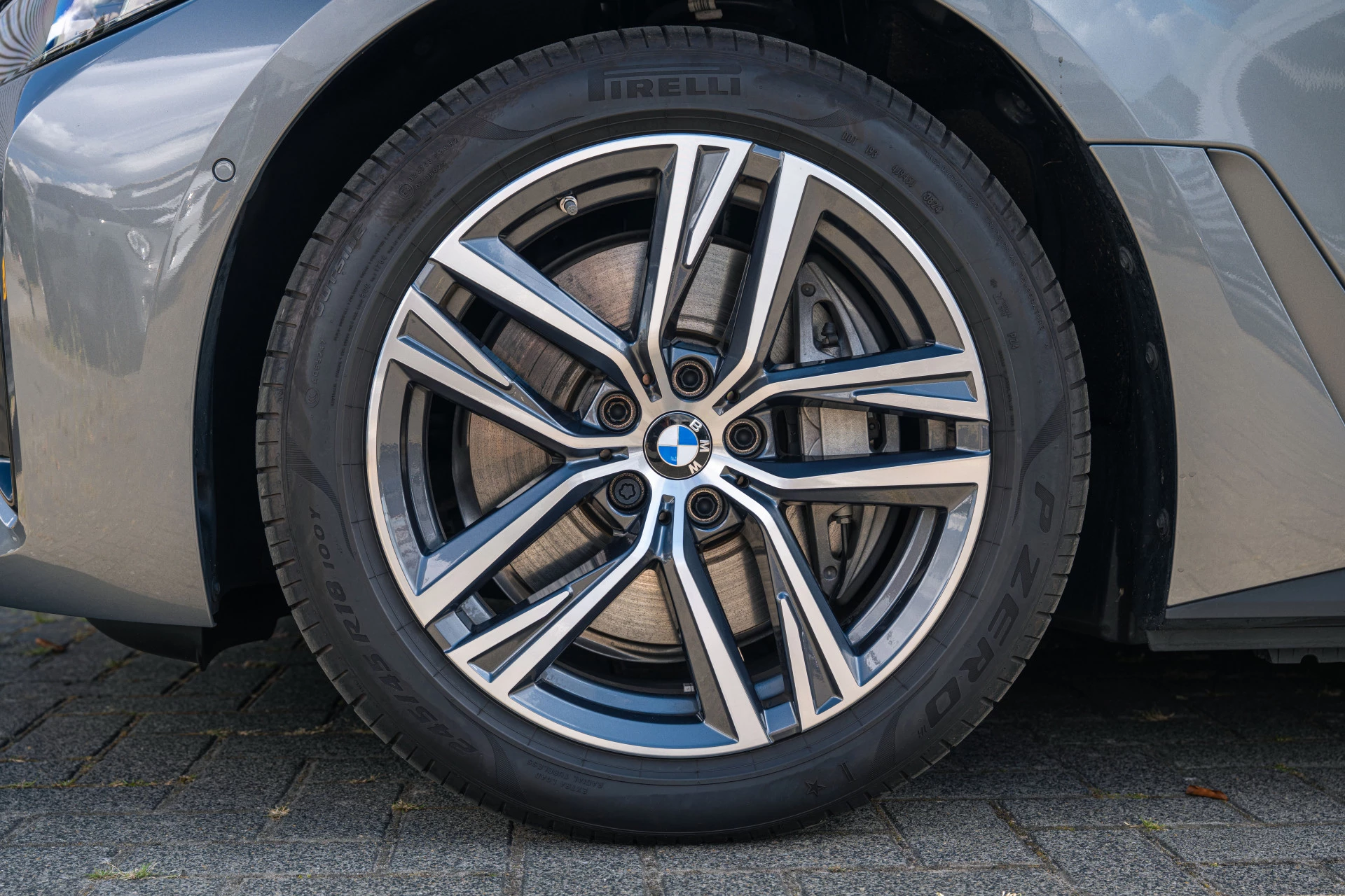 Hoofdafbeelding BMW i4