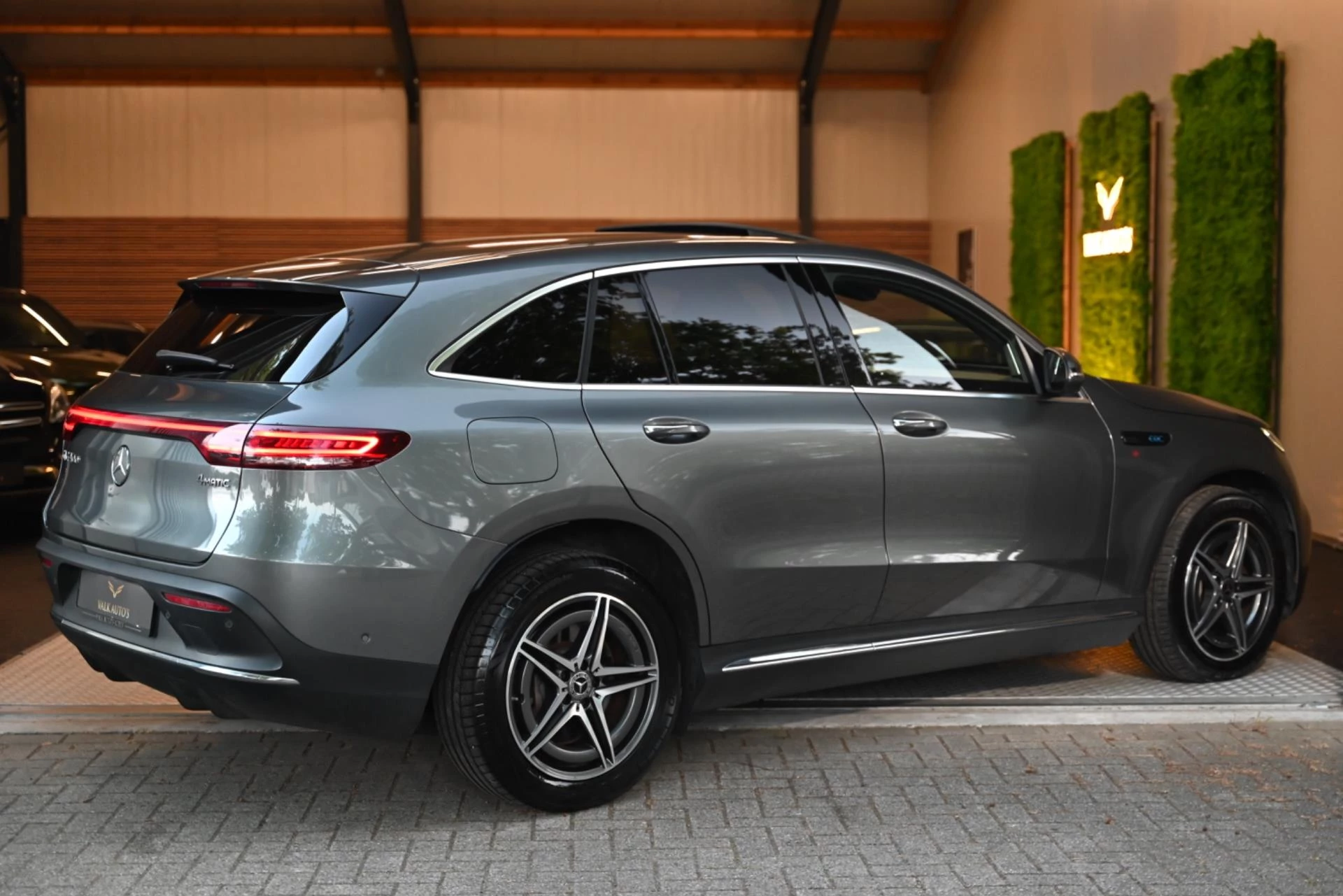 Hoofdafbeelding Mercedes-Benz EQC