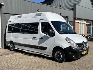 Renault Master T35 2.3 dCi L3H3 5-Persoons Ideaal voor Camper!! BTW EN BPM VRIJ!! Airco Cruise controle Kastinrichting Trekhaak 2500kg Trekgewicht Schuifdeur Ruiten om hele auto Semi automaat Euro 6 Ex overheid