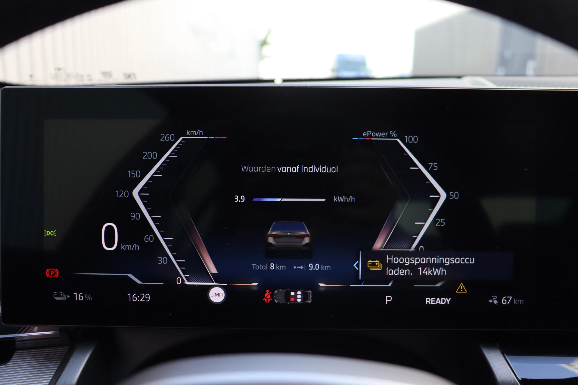 Hoofdafbeelding BMW i5