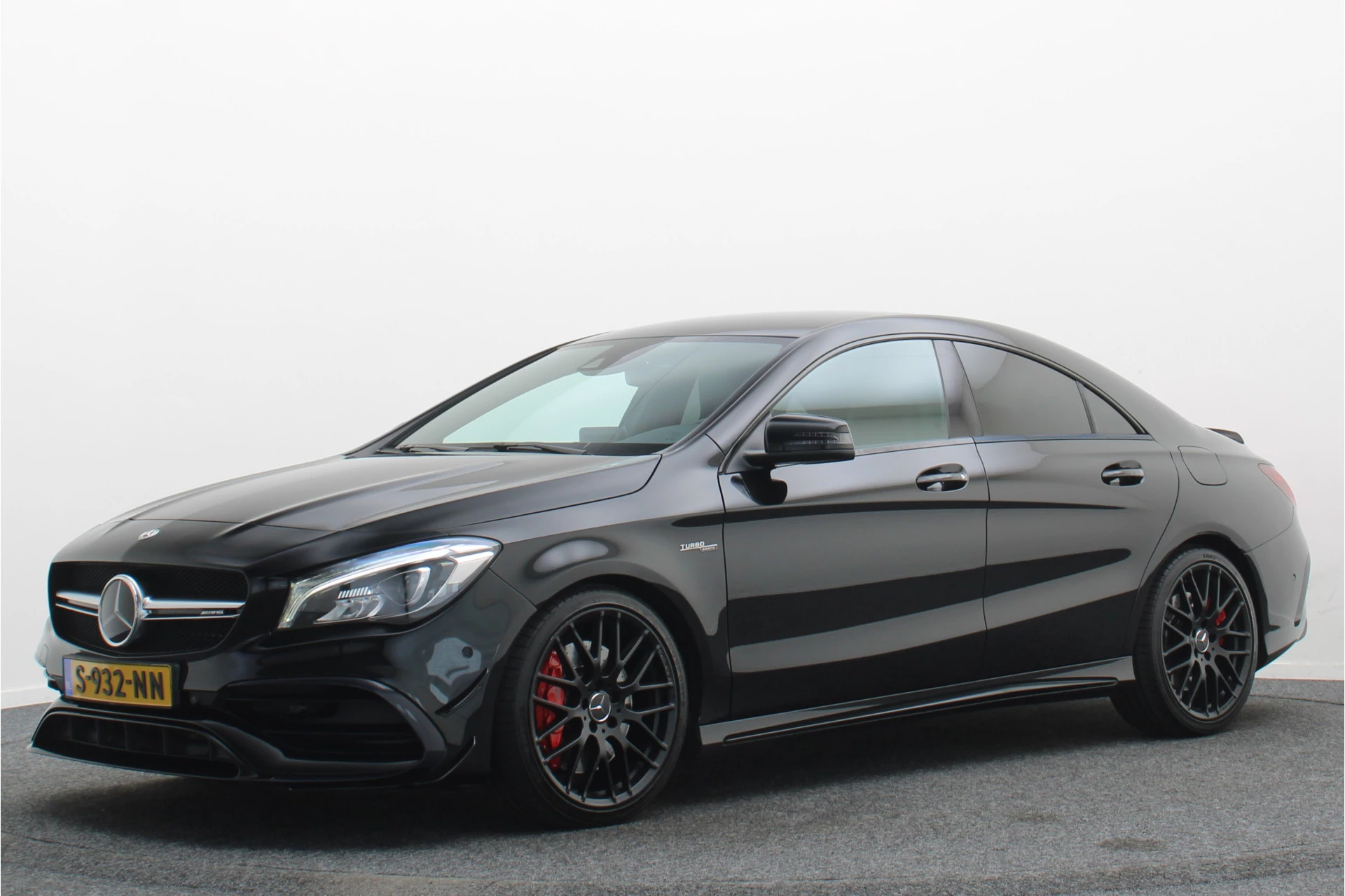 Hoofdafbeelding Mercedes-Benz CLA