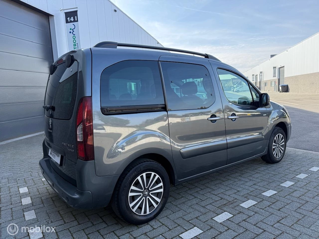 Hoofdafbeelding Peugeot Partner