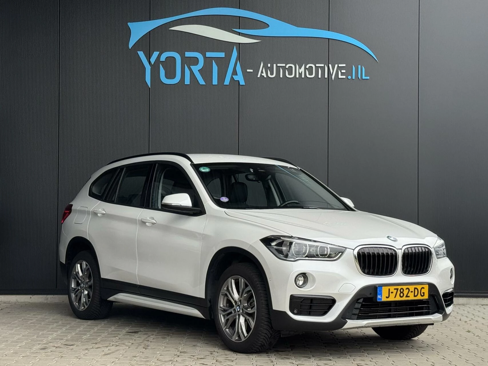 Hoofdafbeelding BMW X1