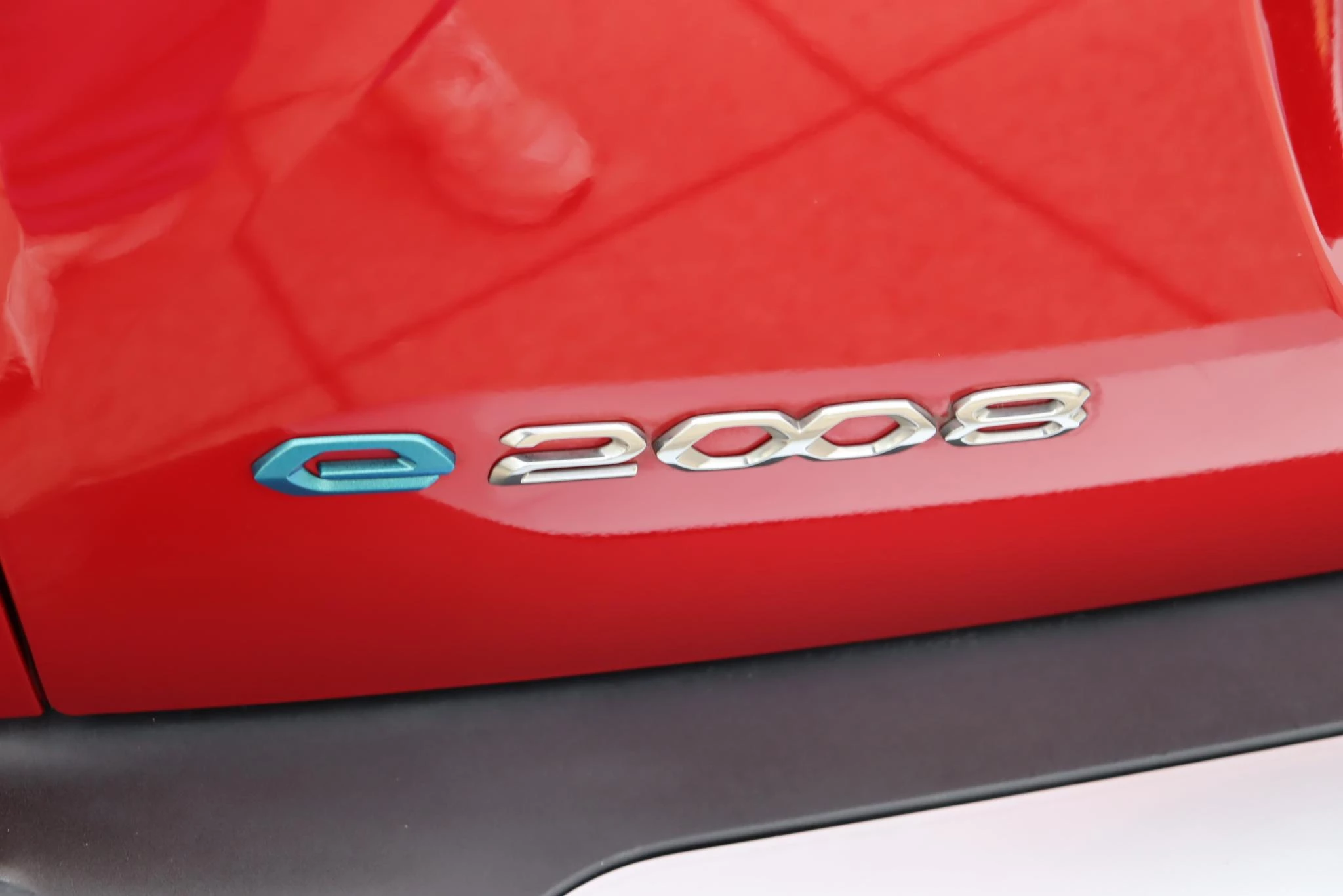 Hoofdafbeelding Peugeot e-2008