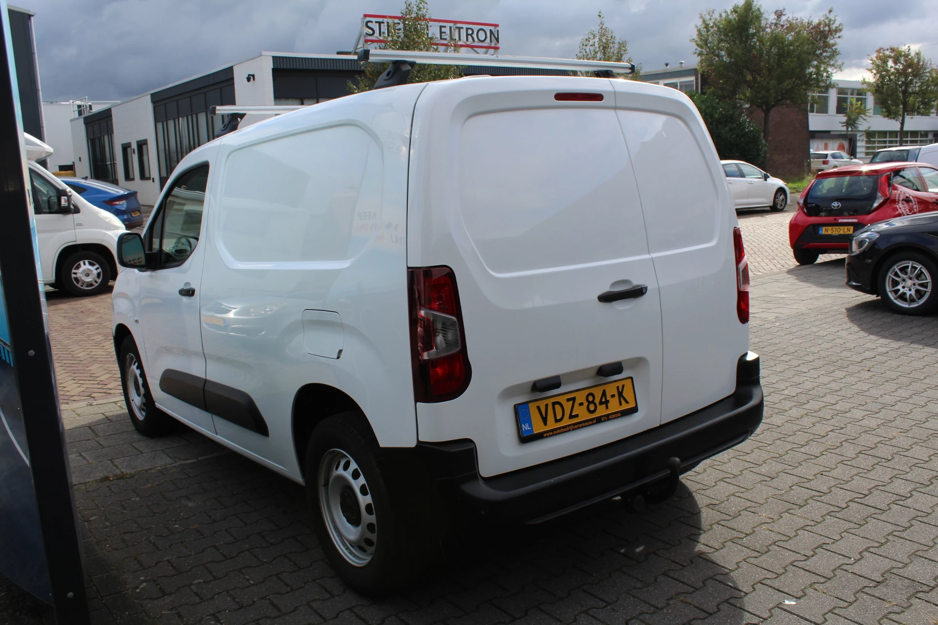 Hoofdafbeelding Peugeot Partner