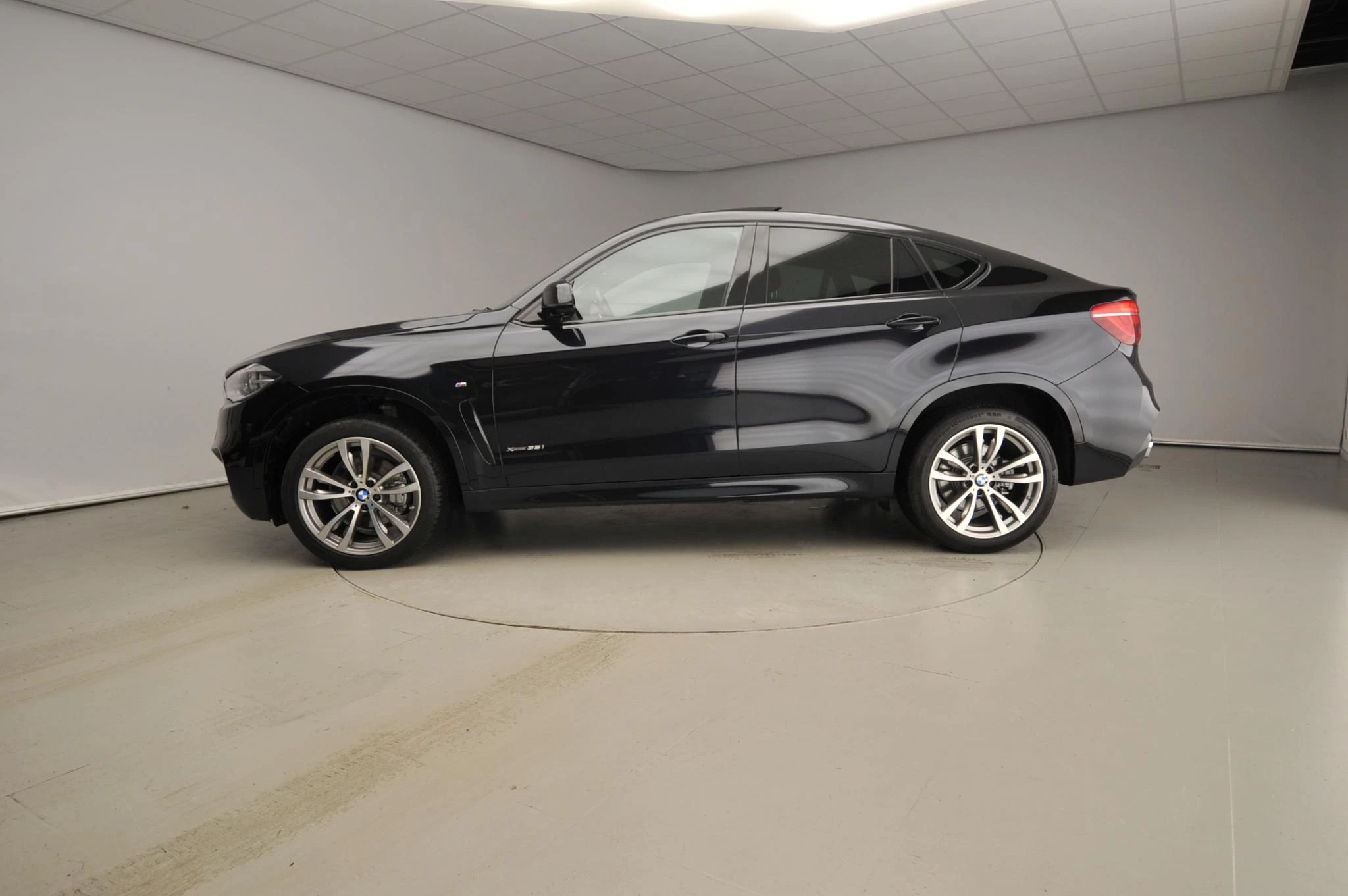 Hoofdafbeelding BMW X6