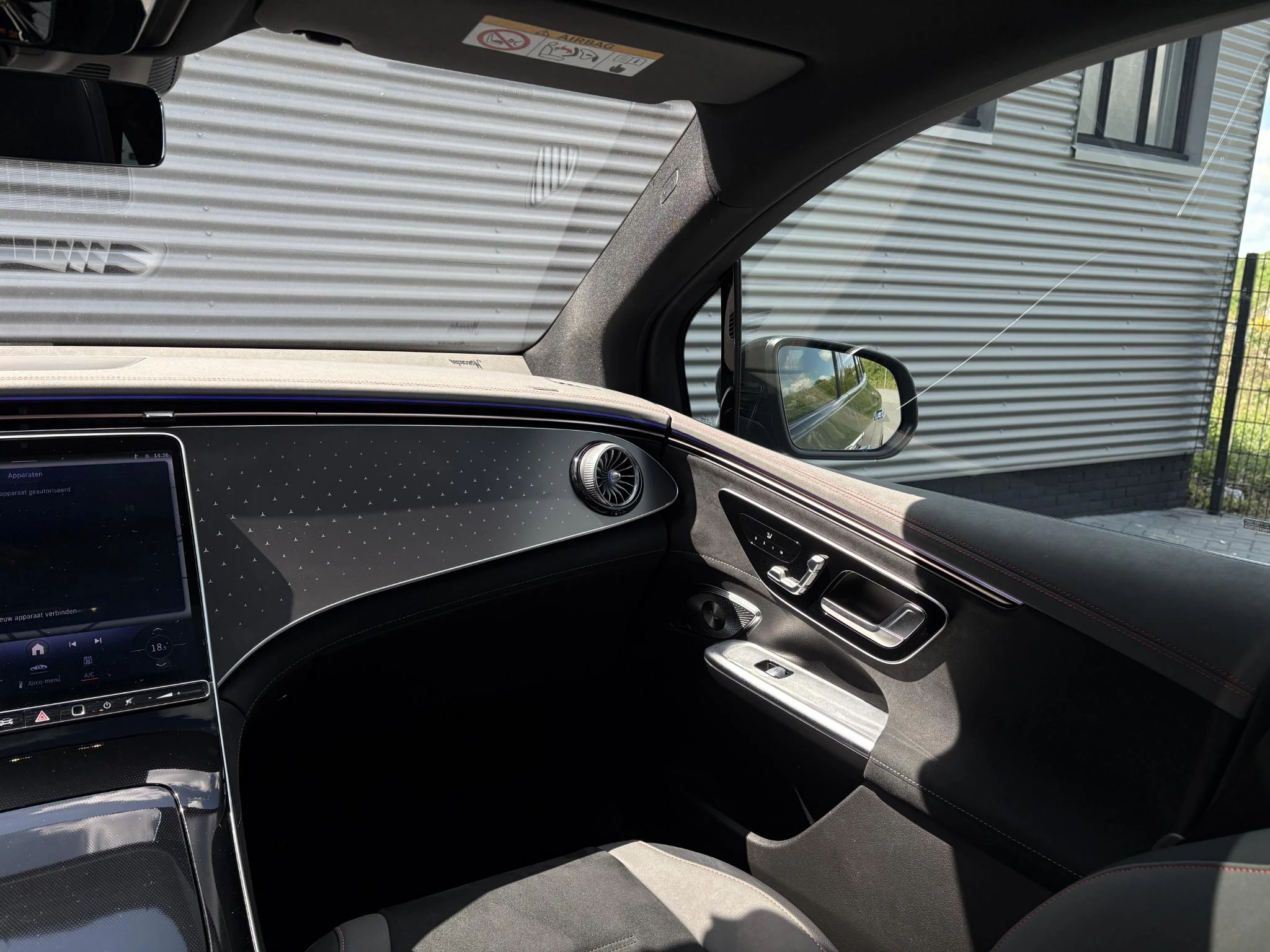 Hoofdafbeelding Mercedes-Benz EQE
