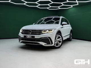 Volkswagen Tiguan 1.5 TSI R-Line IQ | Pano | Trekhaak | NAP