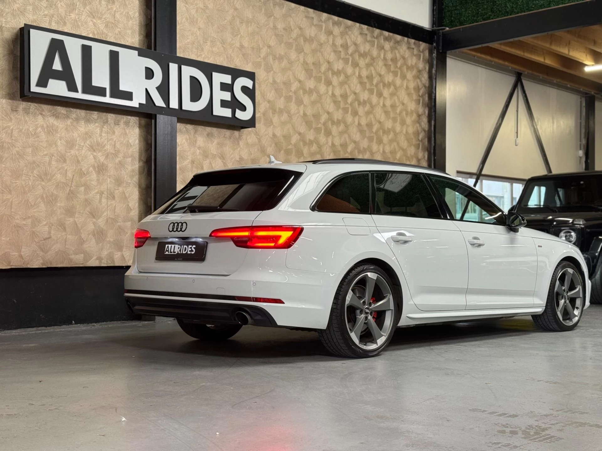 Hoofdafbeelding Audi A4