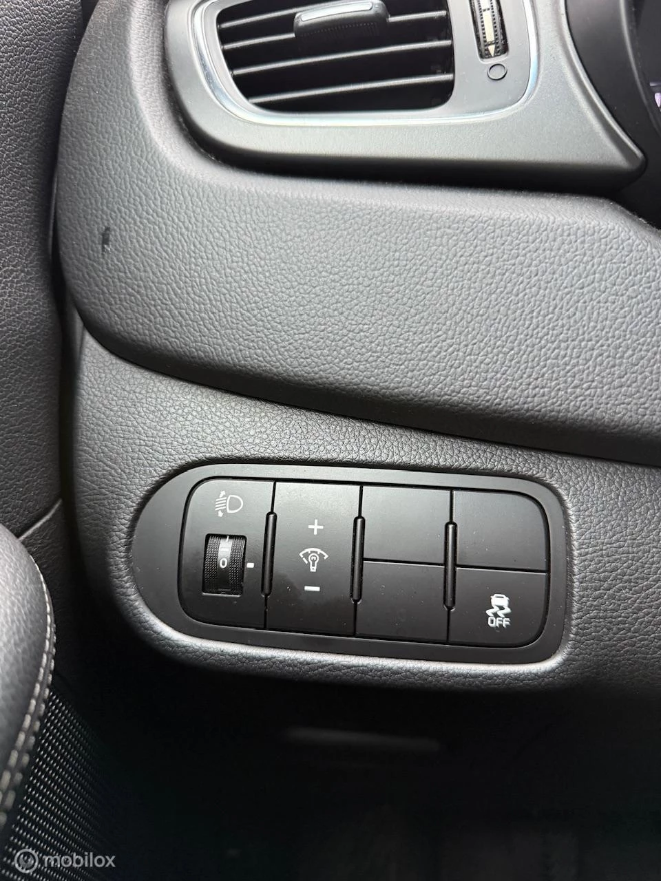 Hoofdafbeelding Kia Carens