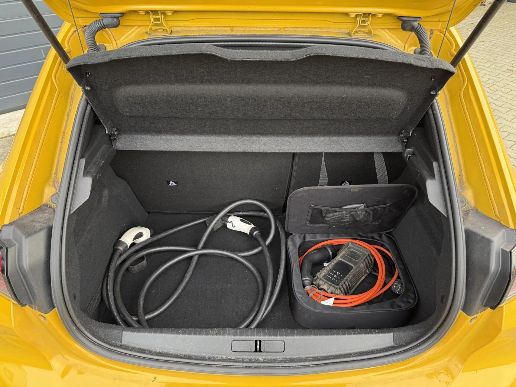 Hoofdafbeelding Peugeot e-208