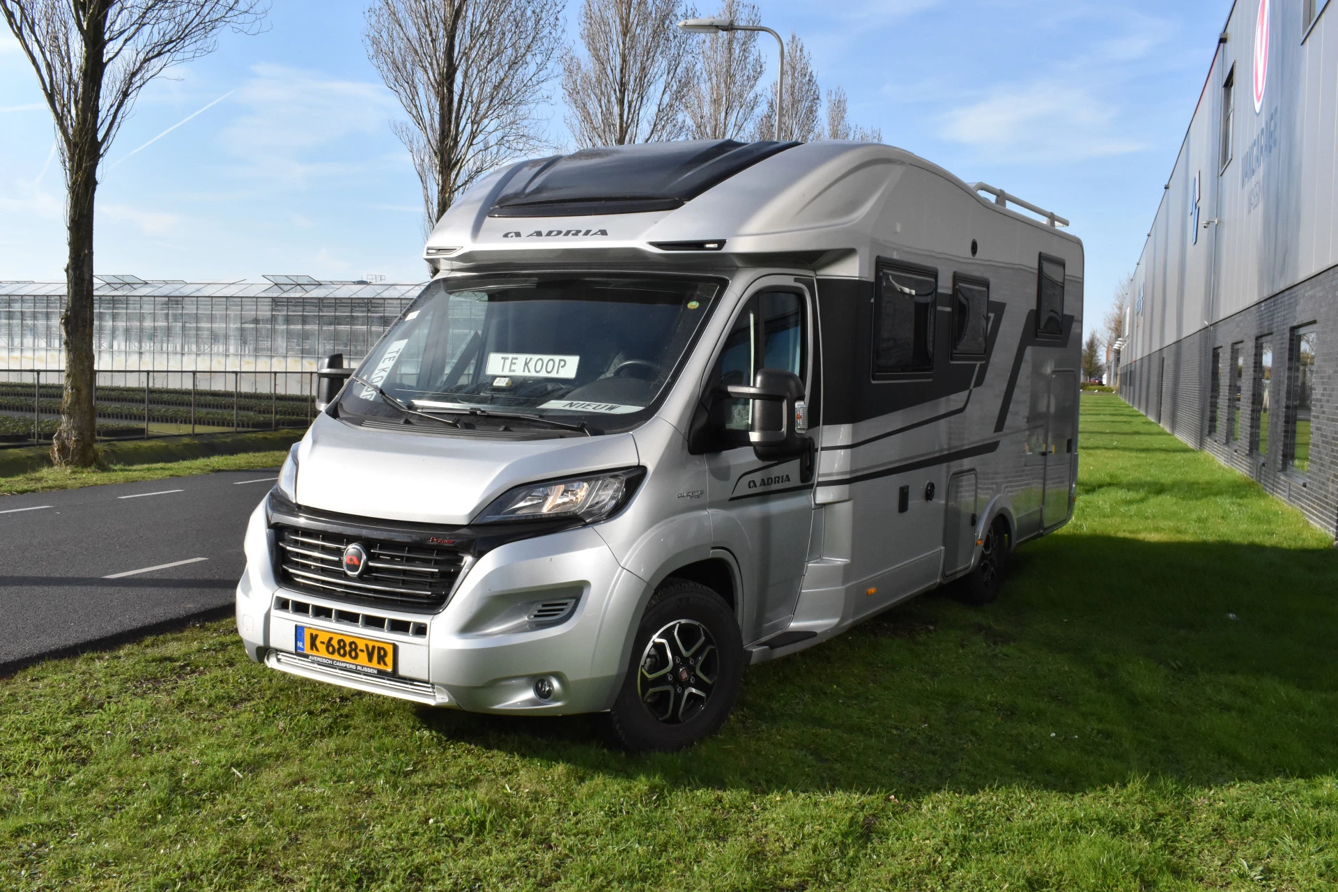 Hoofdafbeelding Adria MATRIX 670 SL