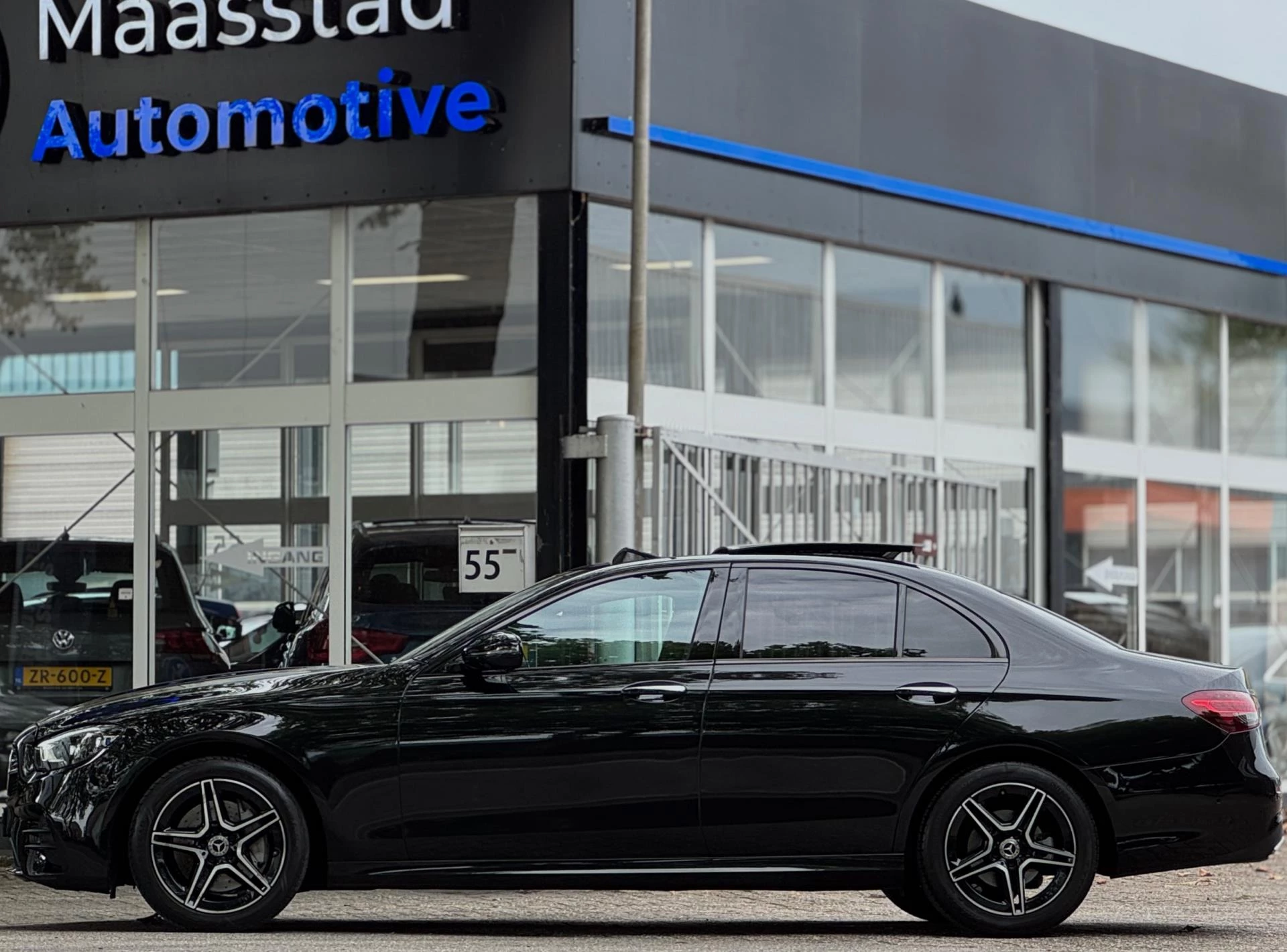 Hoofdafbeelding Mercedes-Benz E-Klasse