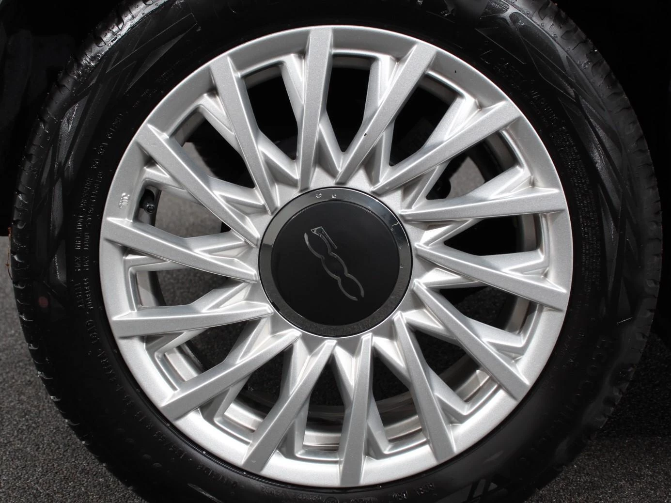 Hoofdafbeelding Fiat 500C