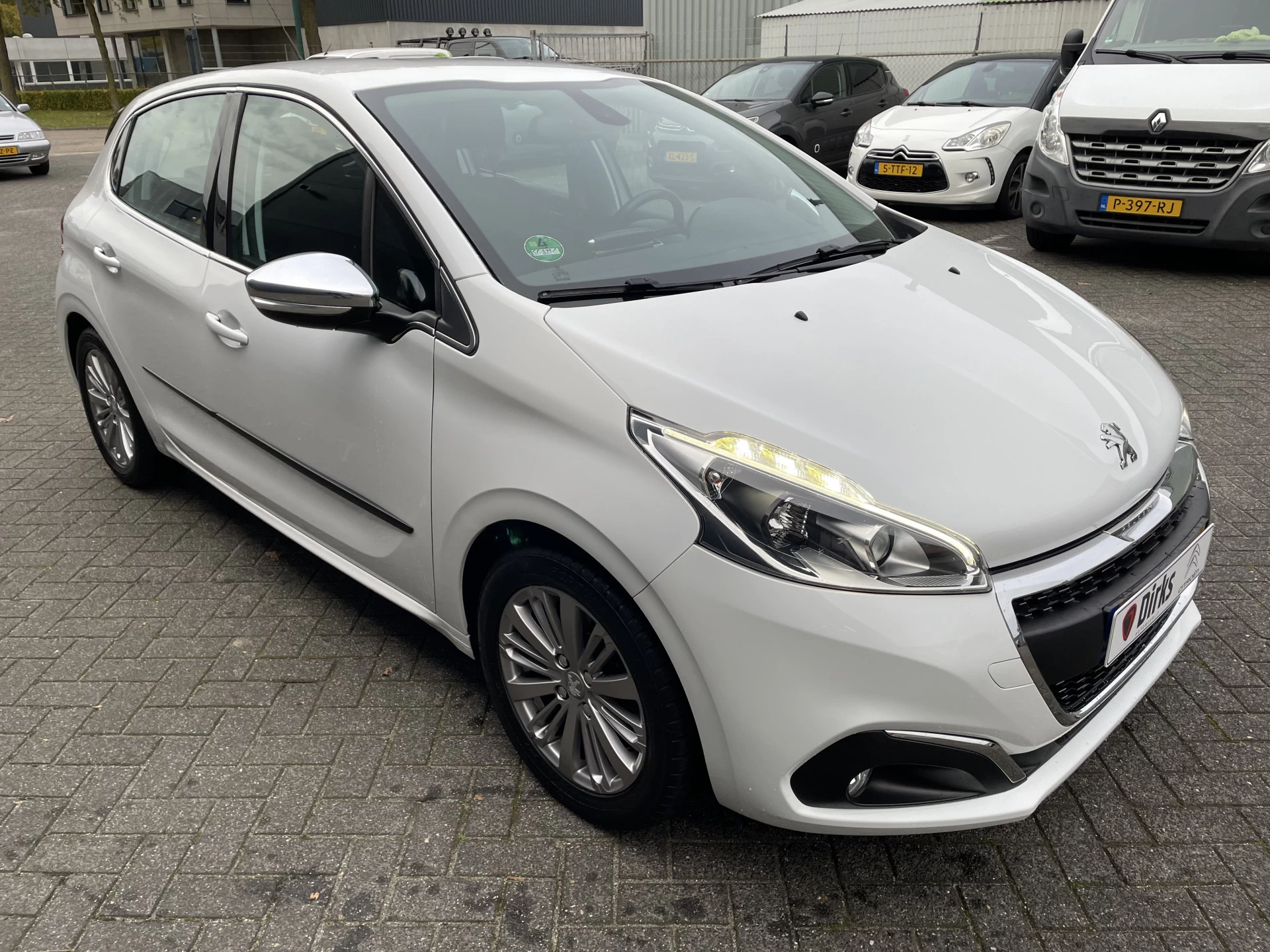 Hoofdafbeelding Peugeot 208