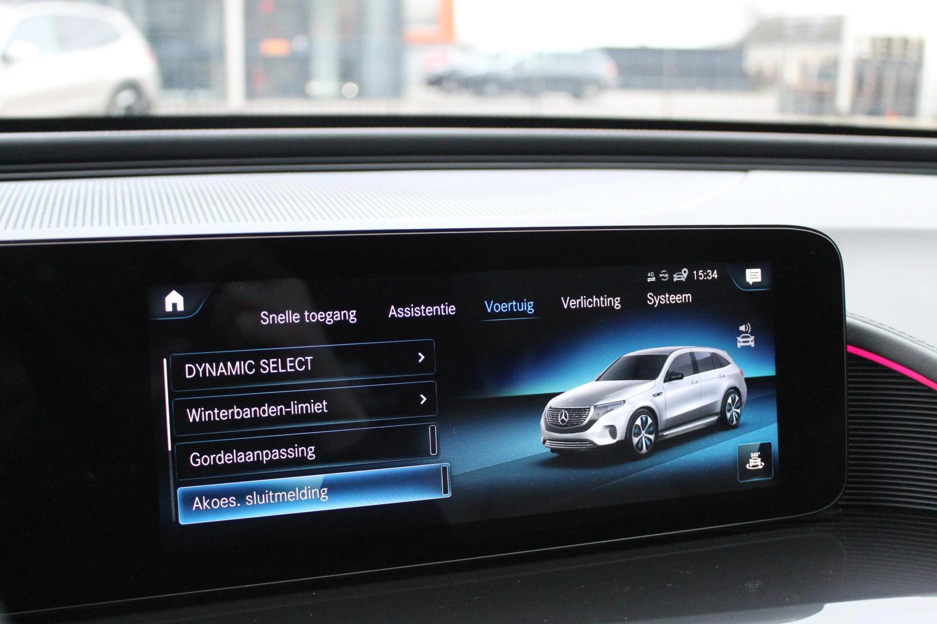 Hoofdafbeelding Mercedes-Benz EQC