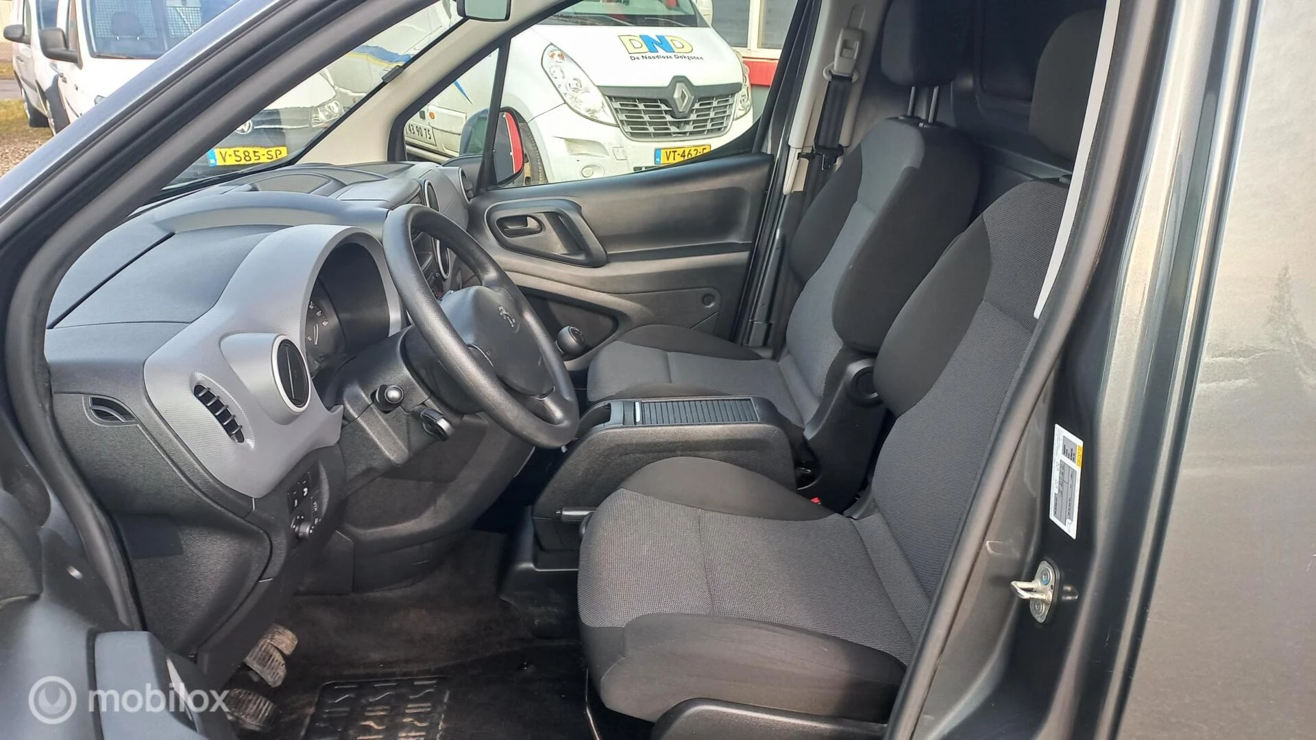 Hoofdafbeelding Peugeot Partner