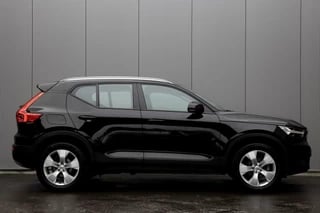 Volvo XC40 | T2 Momentum | Winterpack | DAB+ | Parkeersensoren Achter | 18'' LM Velgen |