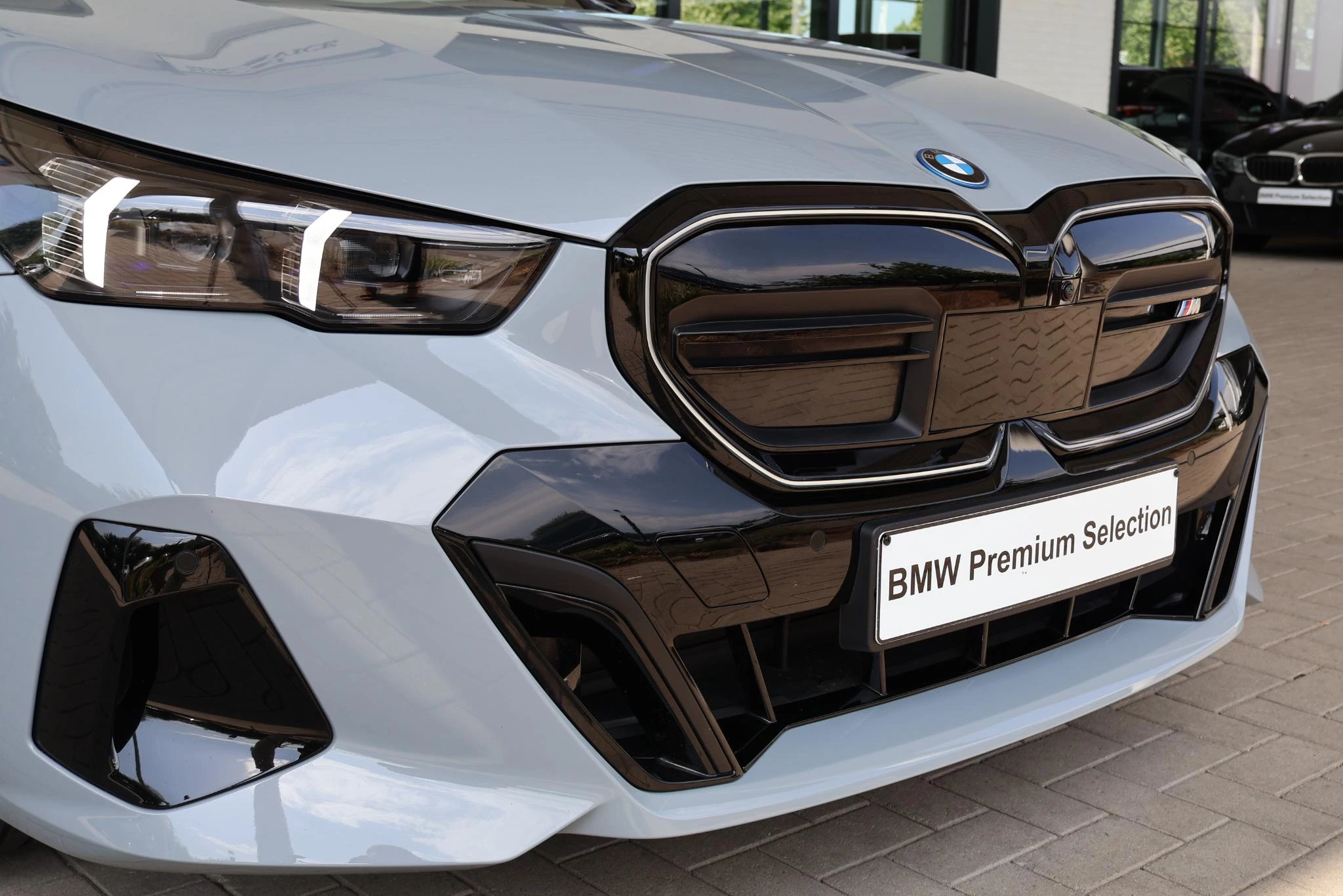 Hoofdafbeelding BMW i5