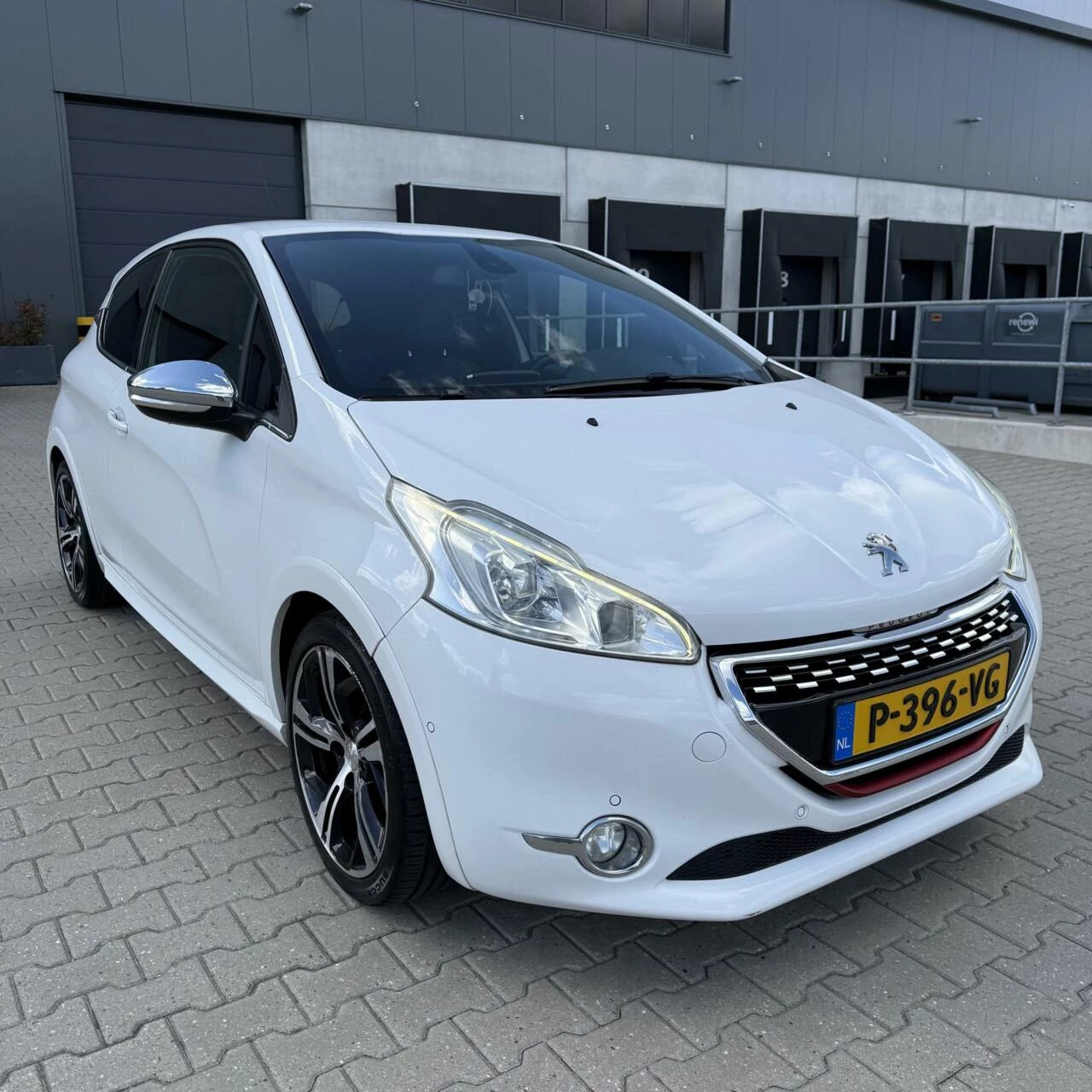 Hoofdafbeelding Peugeot 208