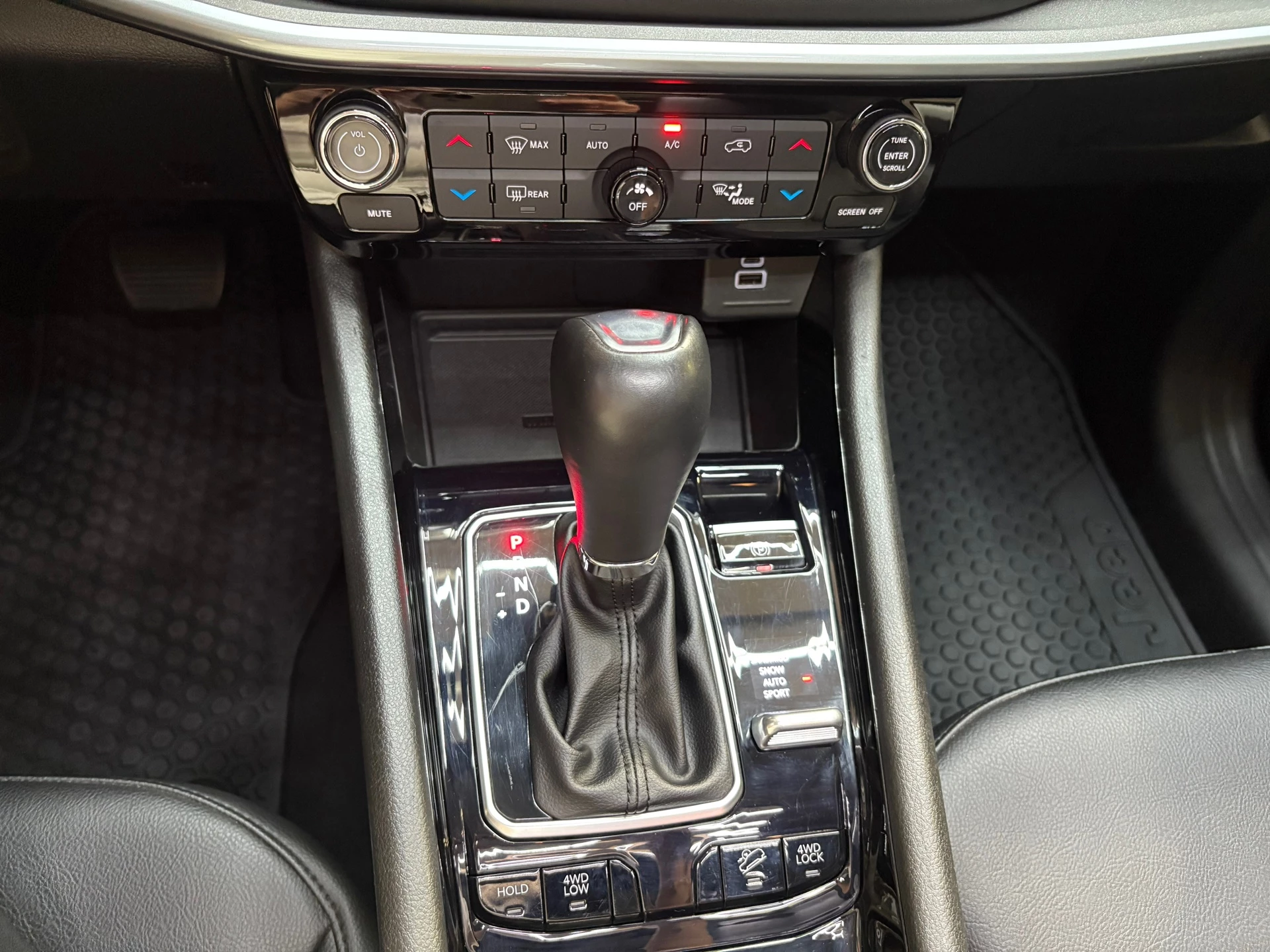 Hoofdafbeelding Jeep Compass