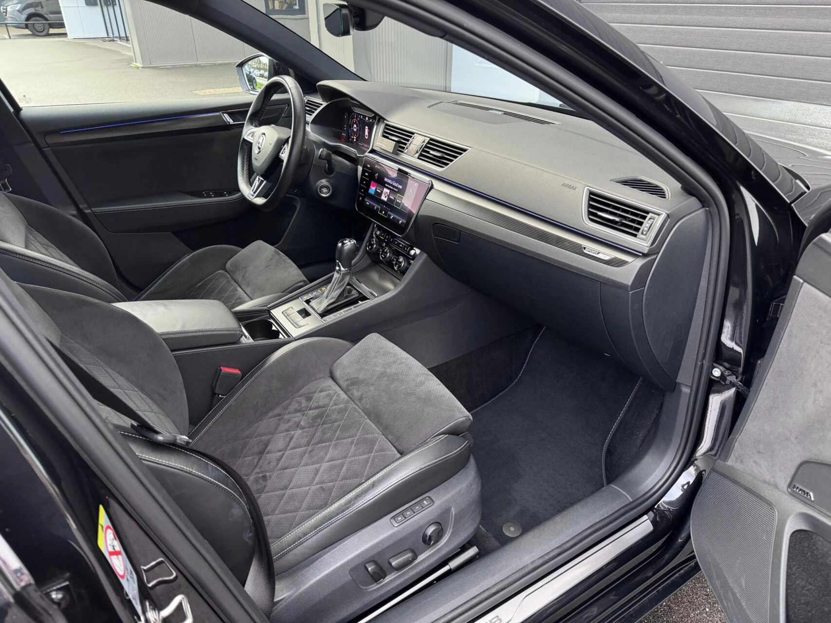 Hoofdafbeelding Škoda Superb