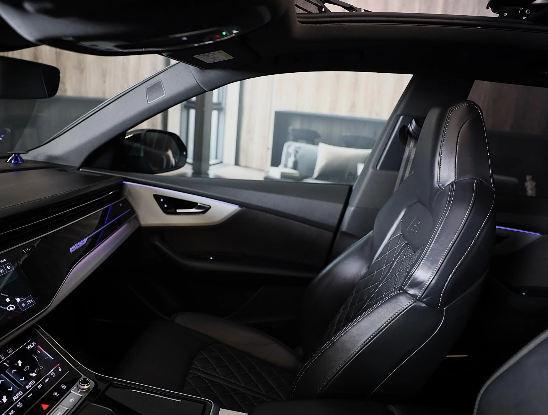 Hoofdafbeelding Audi Q8