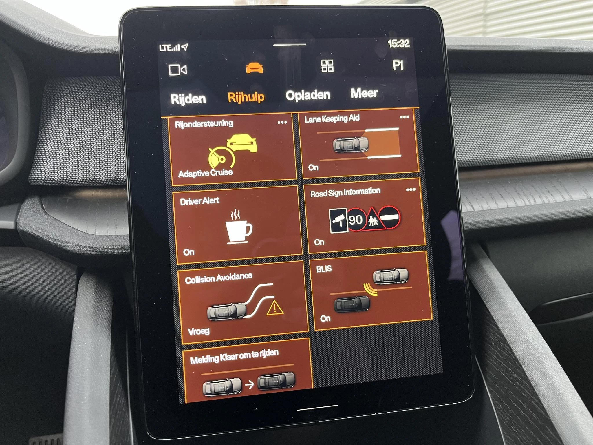 Hoofdafbeelding Polestar 2