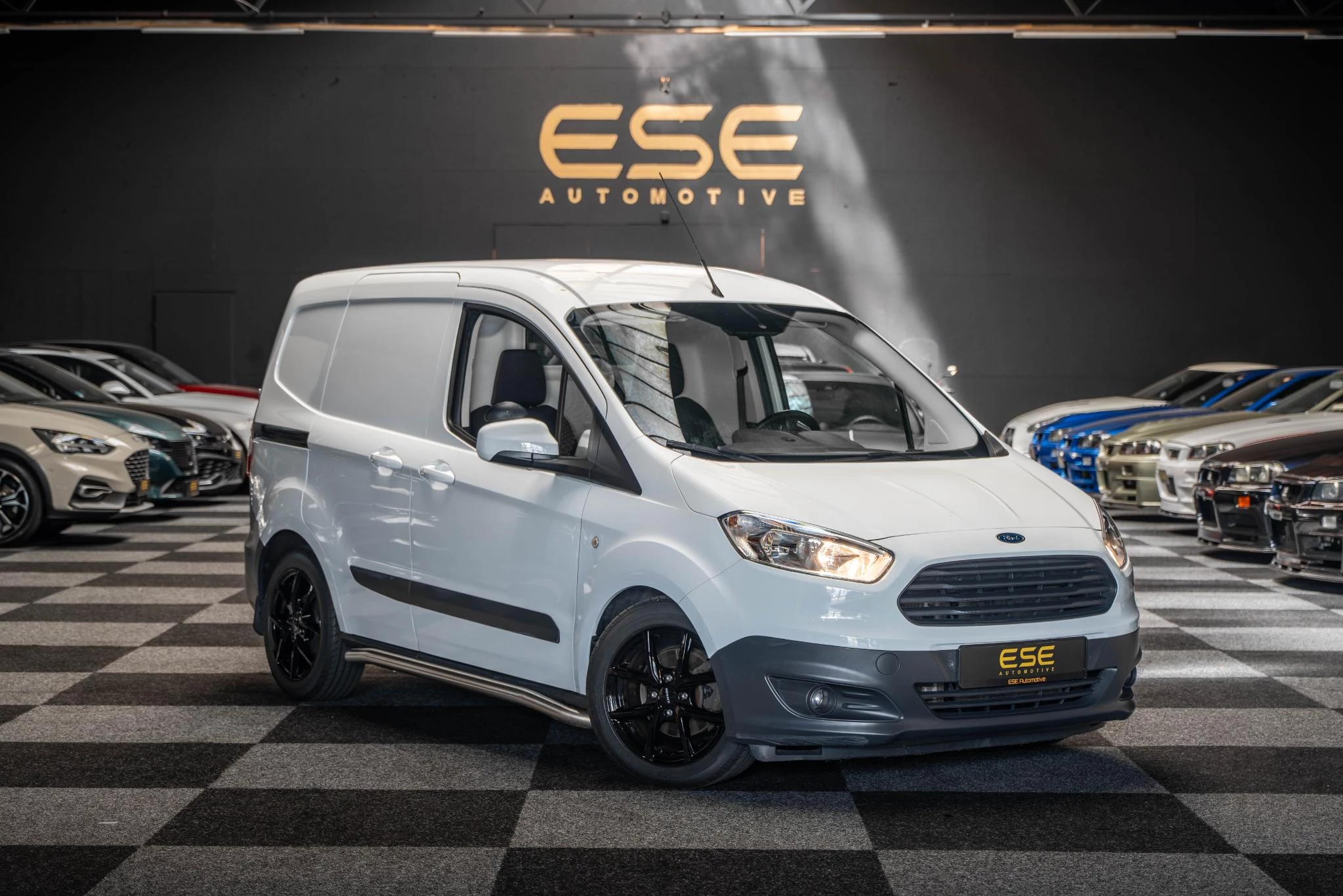 Hoofdafbeelding Ford Transit Courier