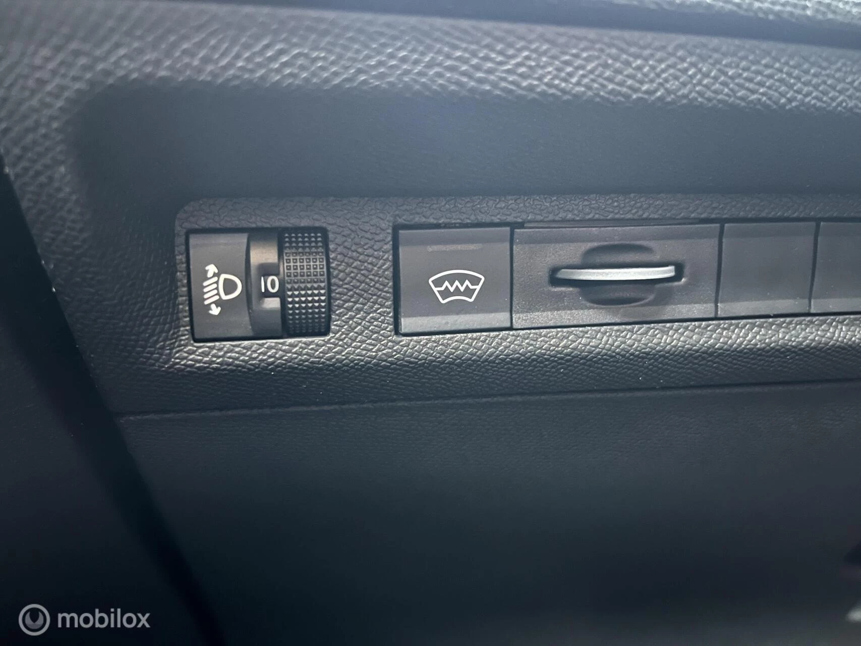 Hoofdafbeelding Peugeot 408