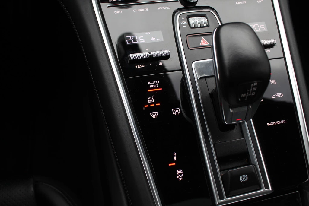 Hoofdafbeelding Porsche Panamera