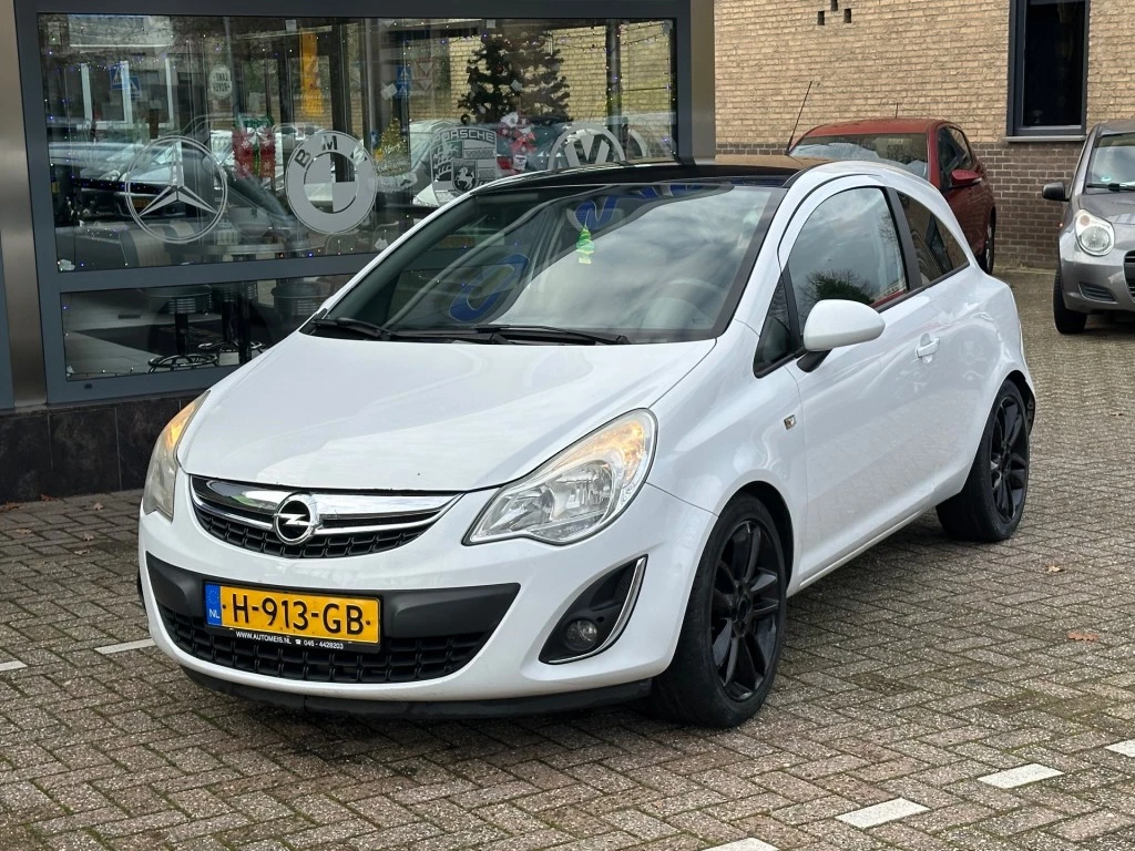 Hoofdafbeelding Opel Corsa