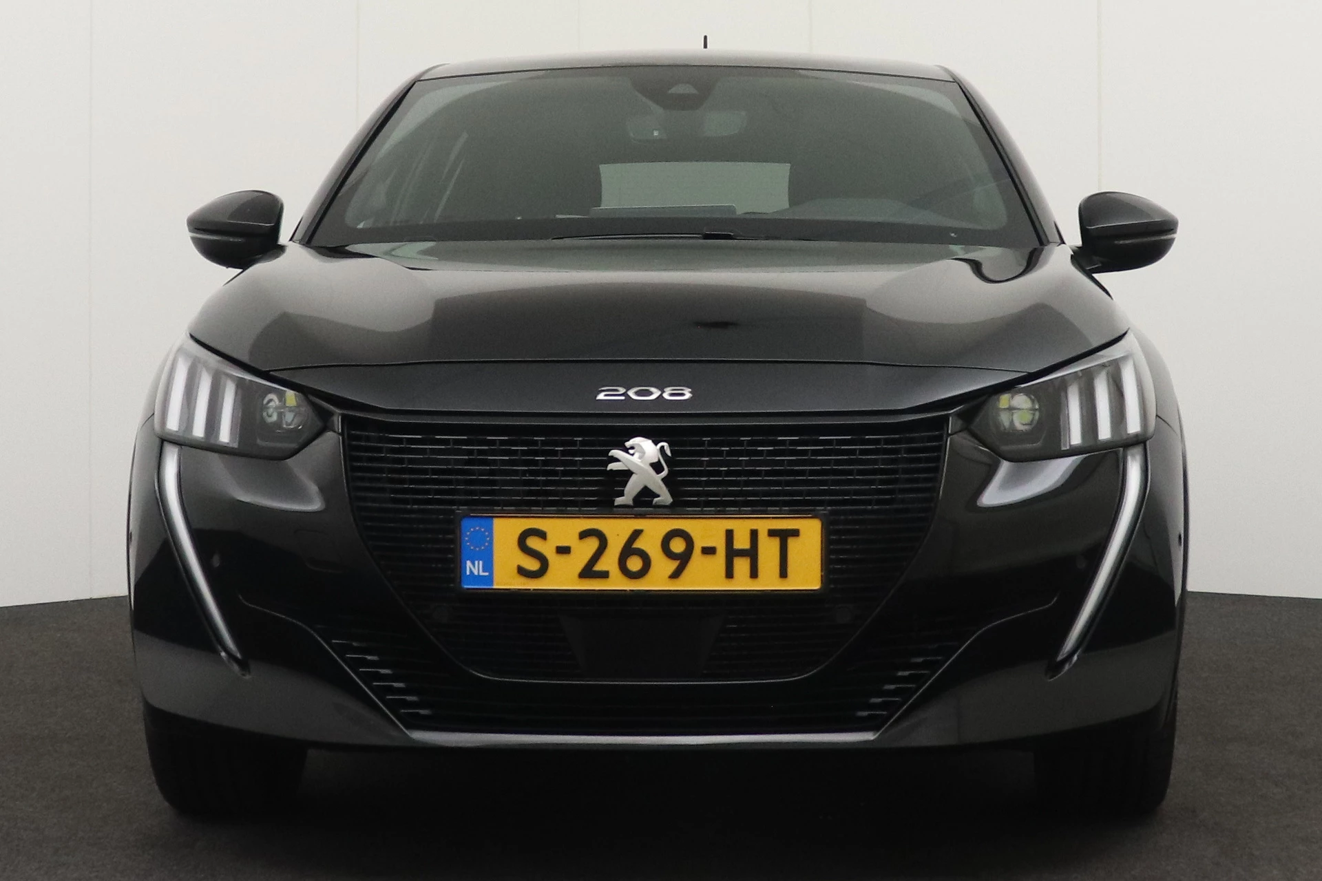 Hoofdafbeelding Peugeot e-208