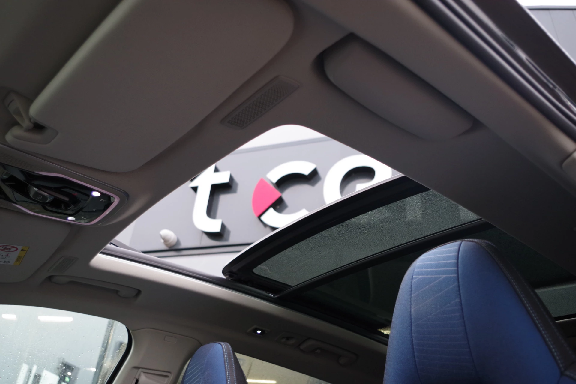 Hoofdafbeelding Lynk & Co 01