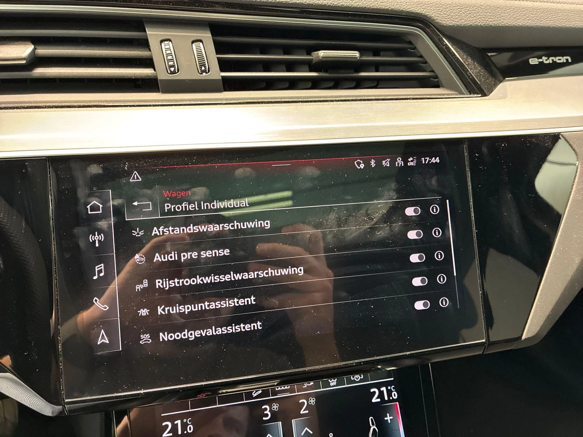 Hoofdafbeelding Audi e-tron