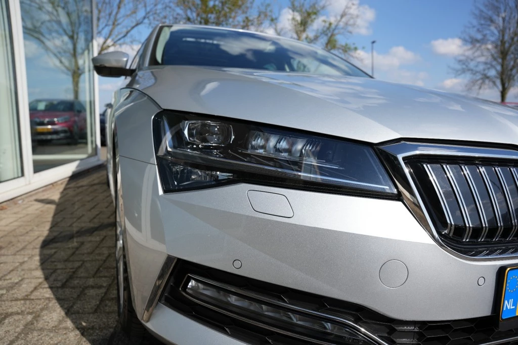 Hoofdafbeelding Škoda Superb