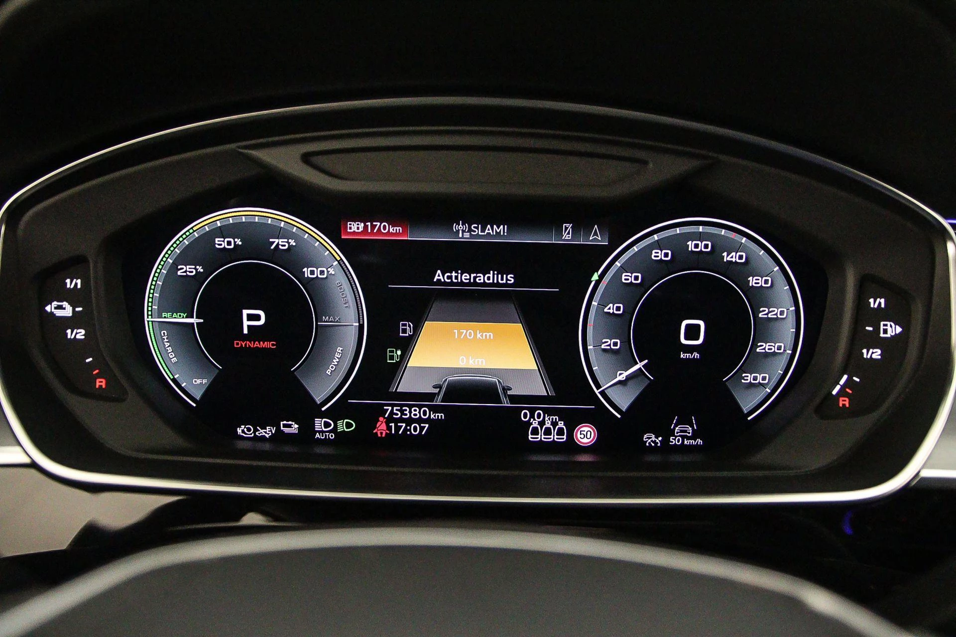 Hoofdafbeelding Audi A8