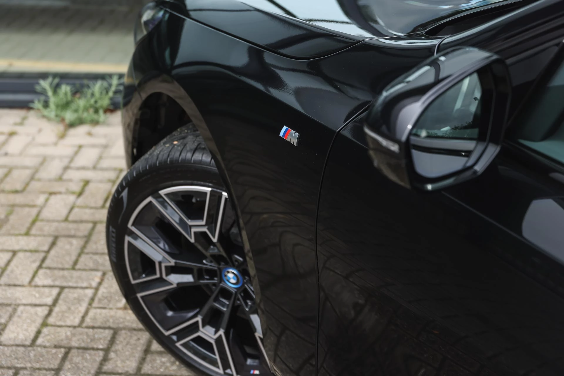 Hoofdafbeelding BMW i5