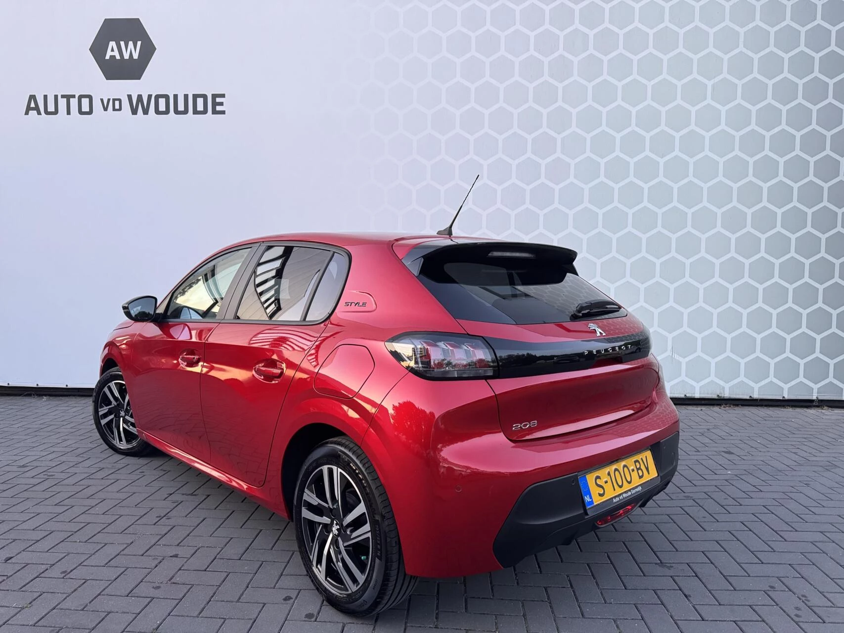 Hoofdafbeelding Peugeot 208