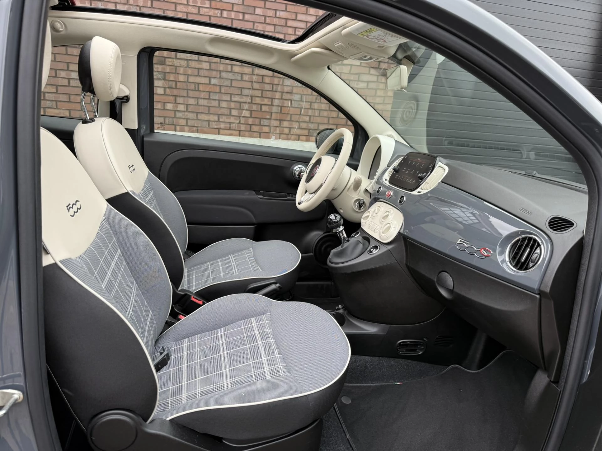 Hoofdafbeelding Fiat 500C