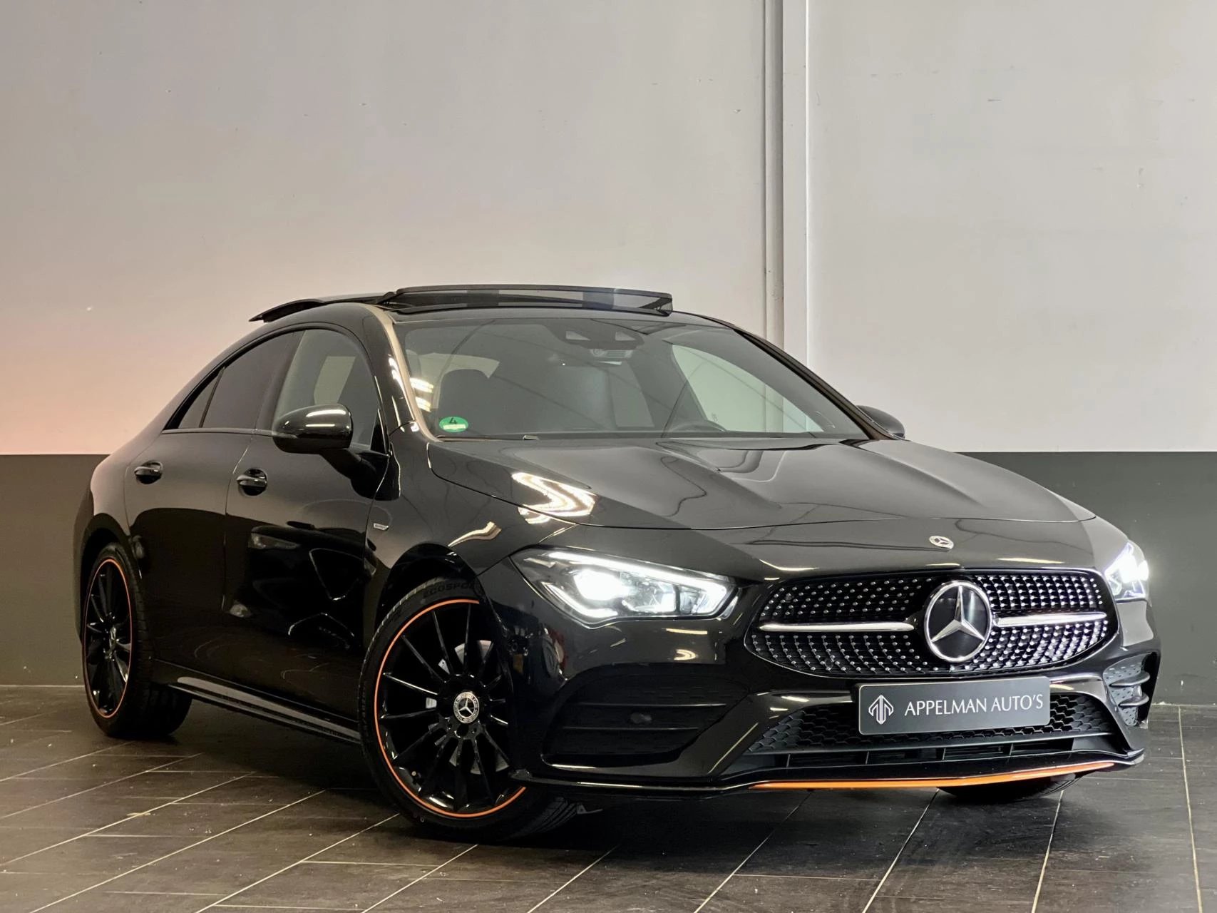 Hoofdafbeelding Mercedes-Benz CLA