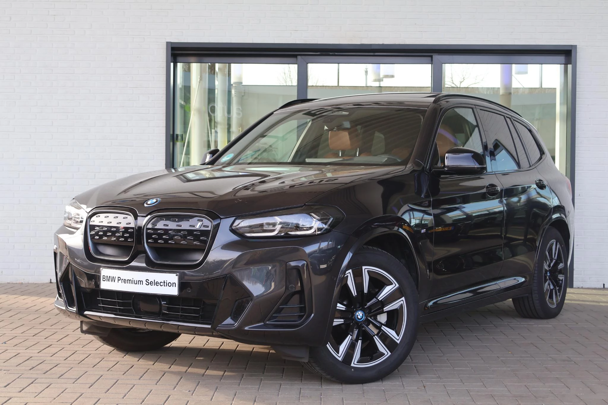 Hoofdafbeelding BMW iX3