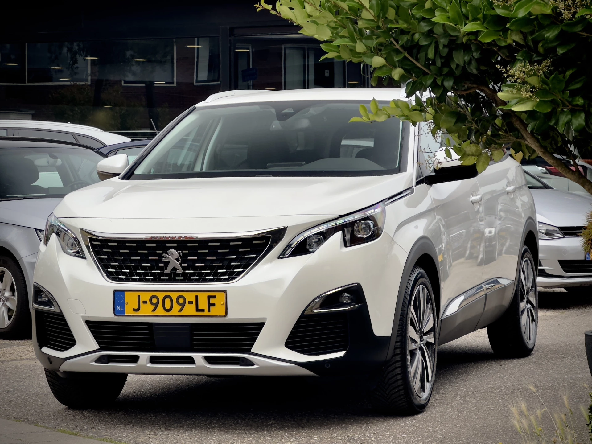 Hoofdafbeelding Peugeot 5008