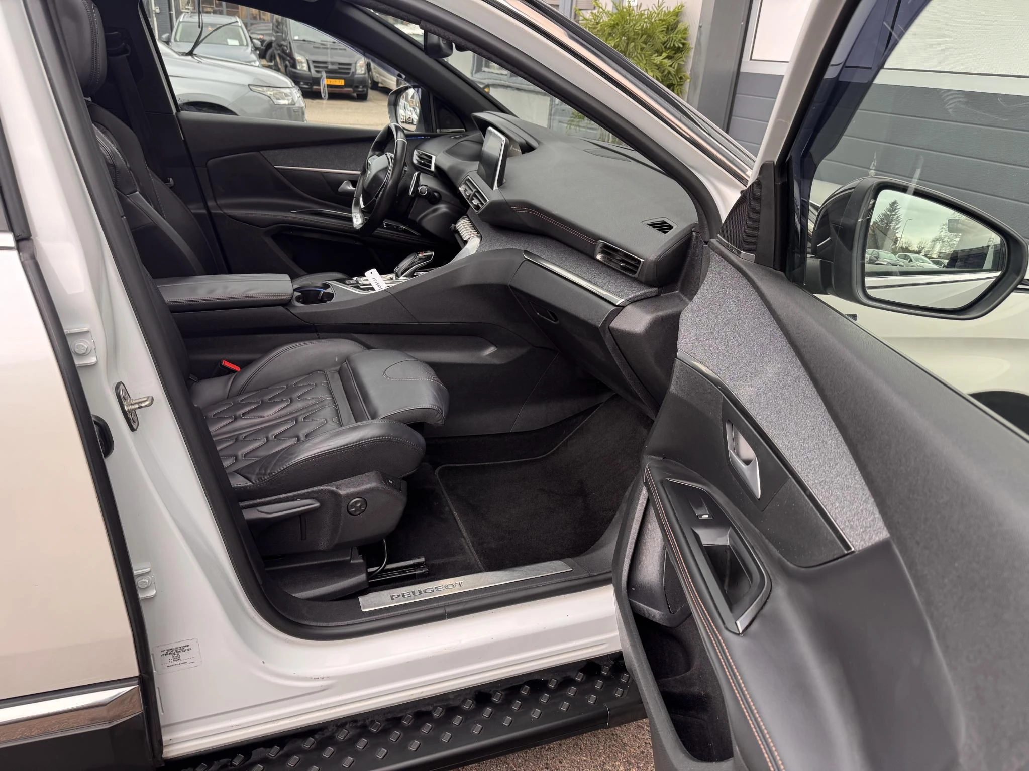 Hoofdafbeelding Peugeot 5008