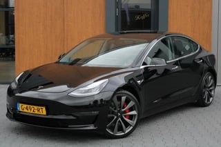 Tesla Model 3 Performance | Nieuwe banden | Velgen hersteld