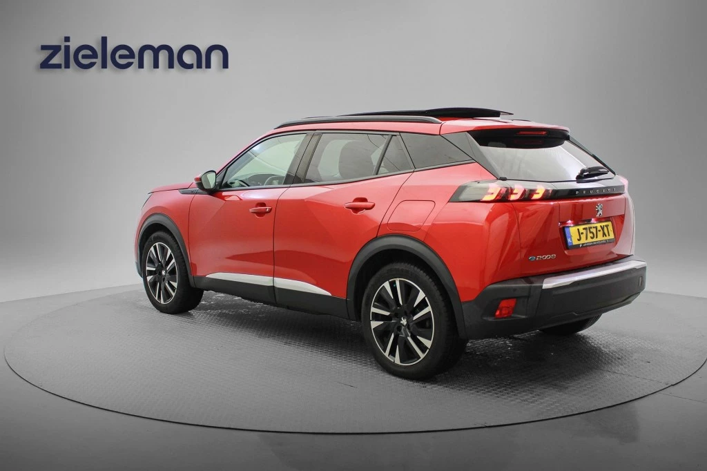 Hoofdafbeelding Peugeot e-2008